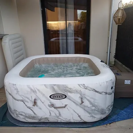 Nyaraló Luxury Evasion And Pool Near Nantes